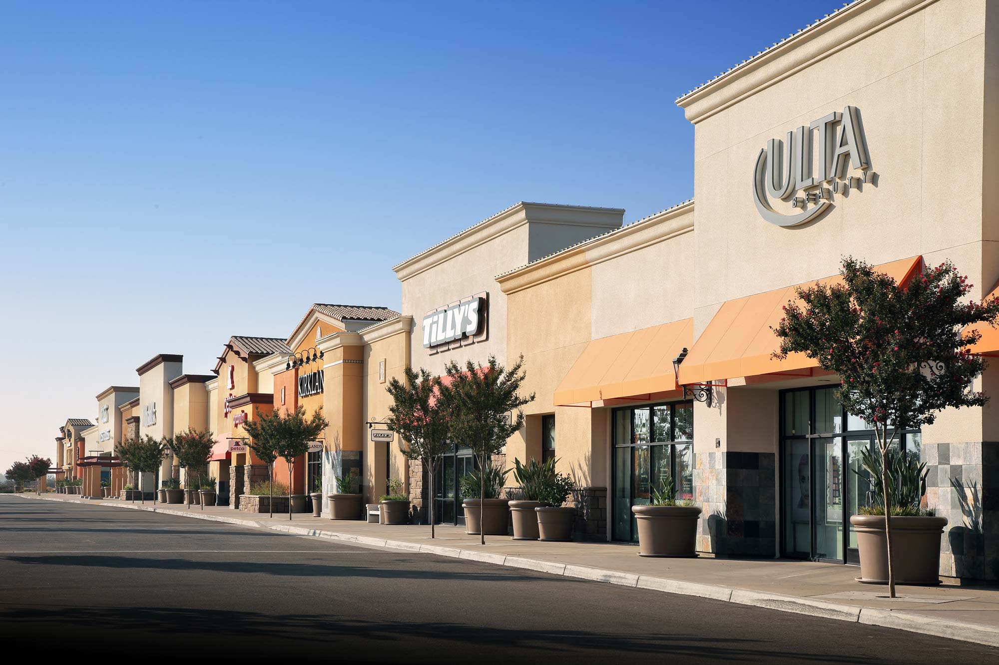 El Paseo Marketplace in Fresno, CA - Capital for Developers