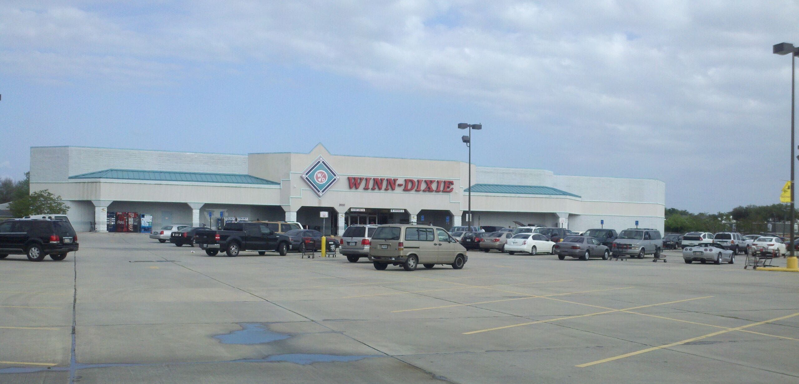 Free-standing Winn-Dixie 2012